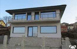 Casa de vanzare, 197 mp utili, teren 500 mp, front 18 ml, P+E