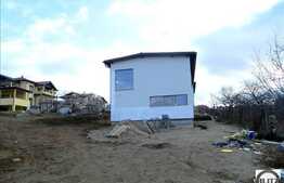 Casa de vanzare in Faget, 151 mp cu 700 mp gradina. Semifinisata!