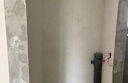 Apartament semifinisat de 2 camere, 50 mp, parcare, la 5 minute de Vivo