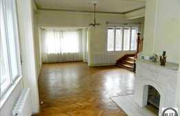 Casa cu 5 camere, 200 mp la 5 minute de Parcul Central