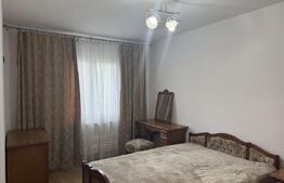 Închiriez apartament 3 camere – 66 mp, parcare