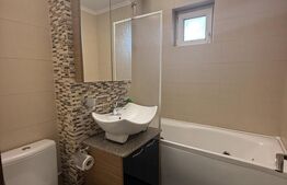 Închiriez apartament 3 camere – 66 mp, parcare