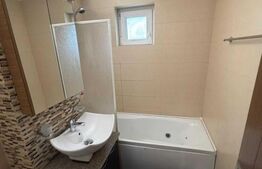 Închiriez apartament 3 camere – 66 mp, parcare