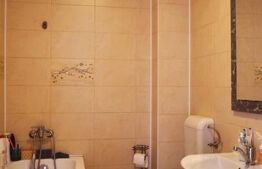 Apartament 3 camere, 53 mp, etaj intermediar, parcare, Sesul de Sus