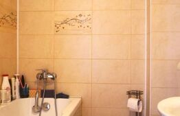 Apartament 3 camere, 53 mp, etaj intermediar, parcare, Sesul de Sus