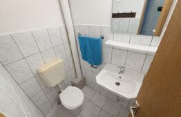 Apartament 3 camere, decomandat cu parcare și beci 