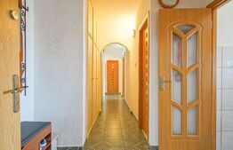 Apartament 3 camere, decomandat cu parcare și beci 