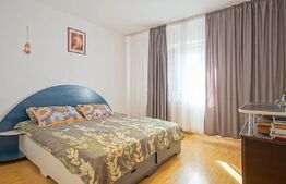 Apartament 3 camere, decomandat cu parcare și beci 