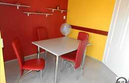 Casa de vanzare 300 mp utili, teren 430 mp, imobil nou din 2002!