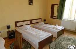 Casa de vanzare 300 mp utili, teren 430 mp, imobil nou din 2002!