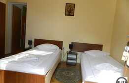 Casa de vanzare 300 mp utili, teren 430 mp, imobil nou din 2002!