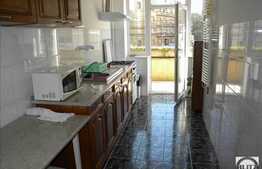 Apartament cu 2 camere decomandat, 60 mp, in zona strazii Horea + terasa 12 mp