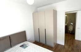 Apartament modern, 50 mp, parcare, balcon, zona Teilor