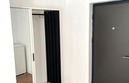 Apartament modern, 50 mp, parcare, balcon, zona Teilor