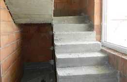 Casa de vanzare cu 130 mp utili, zona TERRA! Semifinisata! Finalizata in 2014!