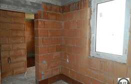 Casa de vanzare cu 130 mp utili, zona TERRA! Semifinisata! Finalizata in 2014!