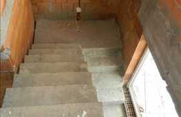 Casa de vanzare cu 130 mp utili, zona TERRA! Semifinisata! Finalizata in 2014!