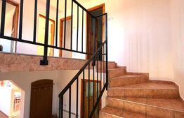 Casa 3 camere, 130 mp, 400 teren, 4 parcari, zona Valea Chintaului