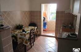 De vanzare 2 camere decomandat, 50 mp utili zona Aleea Godeanu