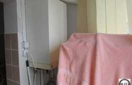 De vanzare 2 camere decomandat, 50 mp utili zona Aleea Godeanu