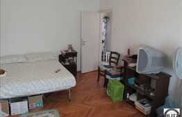 De vanzare 2 camere decomandat, 50 mp utili zona Aleea Godeanu