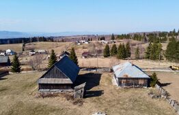 in EXCLUSIVITATE - Teren de vânzare cu priveliște spectaculoasă – Râșca