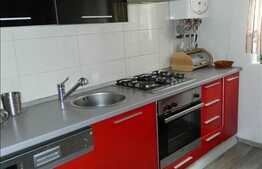 Vanzare triplex, 125 mp utili, 290 mp teren, zona linistita!