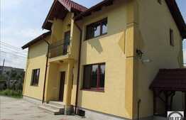 Casa pentru birouri cu spatiu de depozitare, 110 mp utili, 10 locuri parcare!