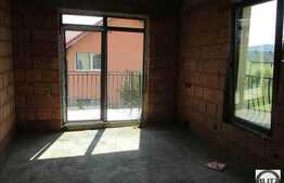 Duplex de vanzare, 120 mp, curte pavata, pozitionare excelenta!