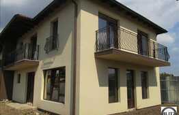 Duplex de vanzare, 120 mp, curte pavata, pozitionare excelenta!
