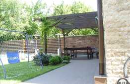 Vanzare casa moderna, 250 mp utili, cu gradina, piscina, teren 500 mp