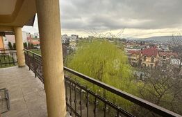 Casa cu 8 camere, 300 mp, 20 parcari, zona Lidl
