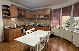 Casa cu 8 camere, 300 mp, 20 parcari, zona Lidl