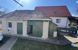 Casa renovabila de vanzare cu teren de 1300mp