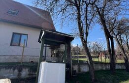 Casa renovabila de vanzare cu teren de 1300mp