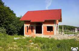 Casa individuala la rosu, 136 mp utili si 1000 mp teren