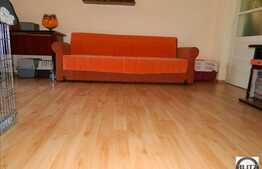 De vanzare casa 110 mp cu 330 mp teren, front de 16 ml. Zona buna de case!