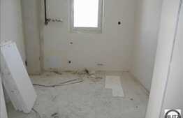 De vanzare apartament 1 camera! Semifinisat!