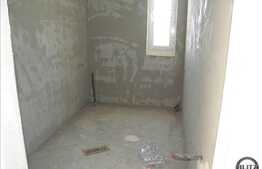 De vanzare apartament 1 camera! Semifinisat!