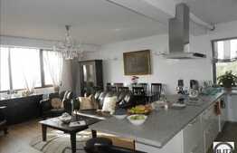 Casa 4 camere, 200 mp, teren 725 mp, front 24 ml, imobil nou, zona linistita!