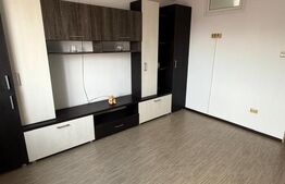 Apartament 2 camere, decomandat, mobilat si utilat, loc parcare