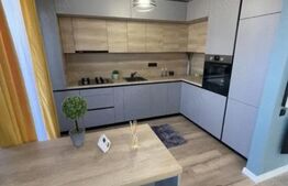 Casă înșiruită, la cheie, 2 garaje, ansamblu inchis, zona TERRA