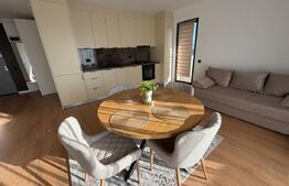 Apartament 3 camere, lux, prima închiriere, parcare, terasa, zona Eroilor