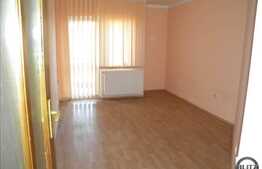 Casa individuala 5 camere, 270 mp utili, nemobilata, zona strazii Fabricii