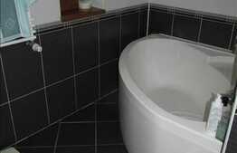 Casa 3 camere, 120 mp, teren 215 mp, balcon, terasa, garaj, zona linistita!