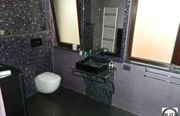 Duplex de vanzare, 160 mp, teren 350 mp,finisaje de lux, parcare!