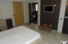 Duplex de vanzare, 160 mp, teren 350 mp,finisaje de lux, parcare!