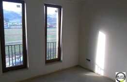 Duplex de vanzare cu 108 mp utili, locatie linistita, semifinisat! 250 mp teren!