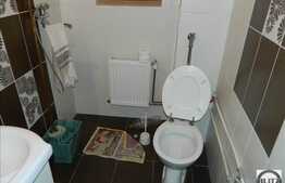 Casa de vanzare, 300 mp, teren 378 mp, zona linistita de case