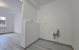 Cameră de cămin renovată complet, cu baie proprie